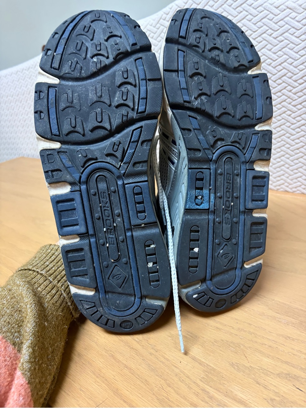 Brooks Silver and Blue Men's Running Shoes - Picture 3 of 5